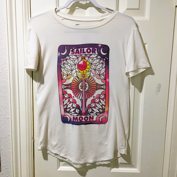 $7 or 2/$10 tshirt sale: Sailor Moon t-shirt - Picture 2 of 3